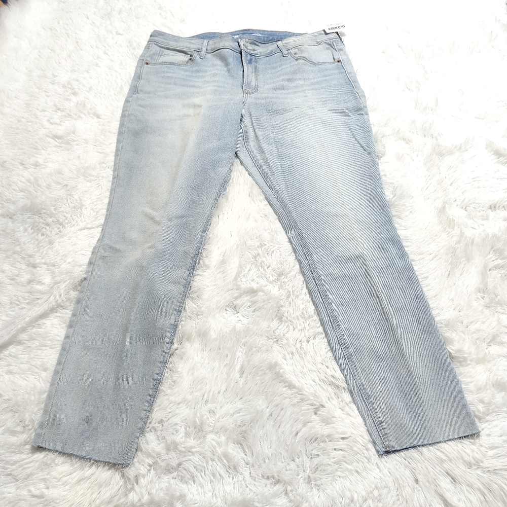 Old Navy 16 Mid Rise Rockstar Super Skinny Jeans Fray